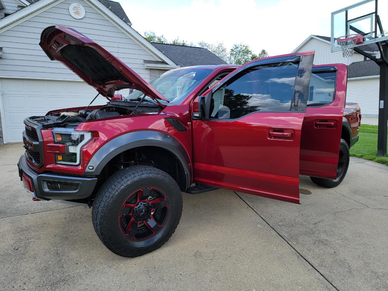 Ford F-150 Raptor 4WD SuperCrew 5.5' Box 2017