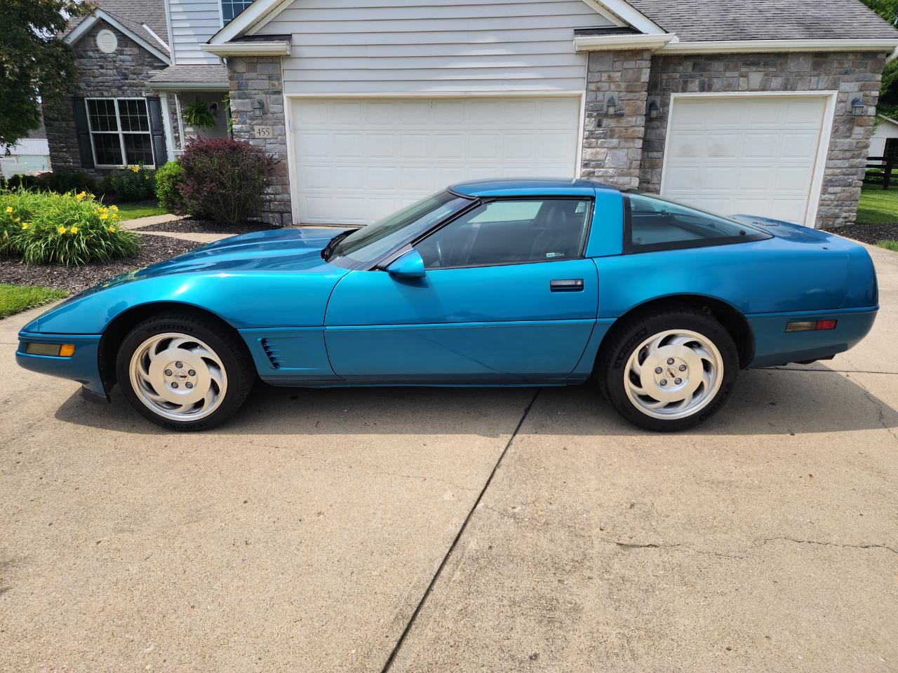 Chevrolet Corvette 2dr Coupe 1995