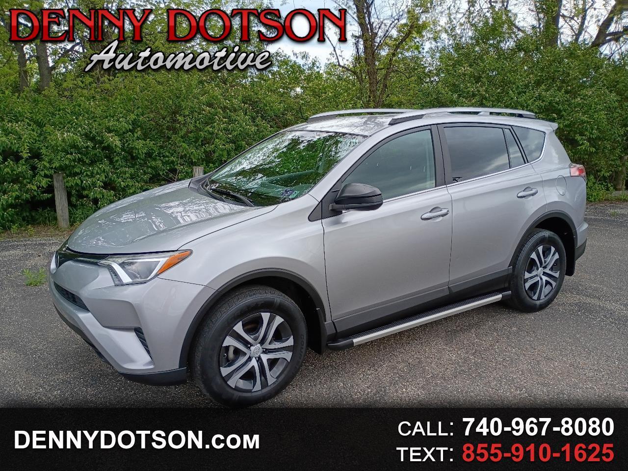 Toyota RAV4 LE AWD (Natl) 2017