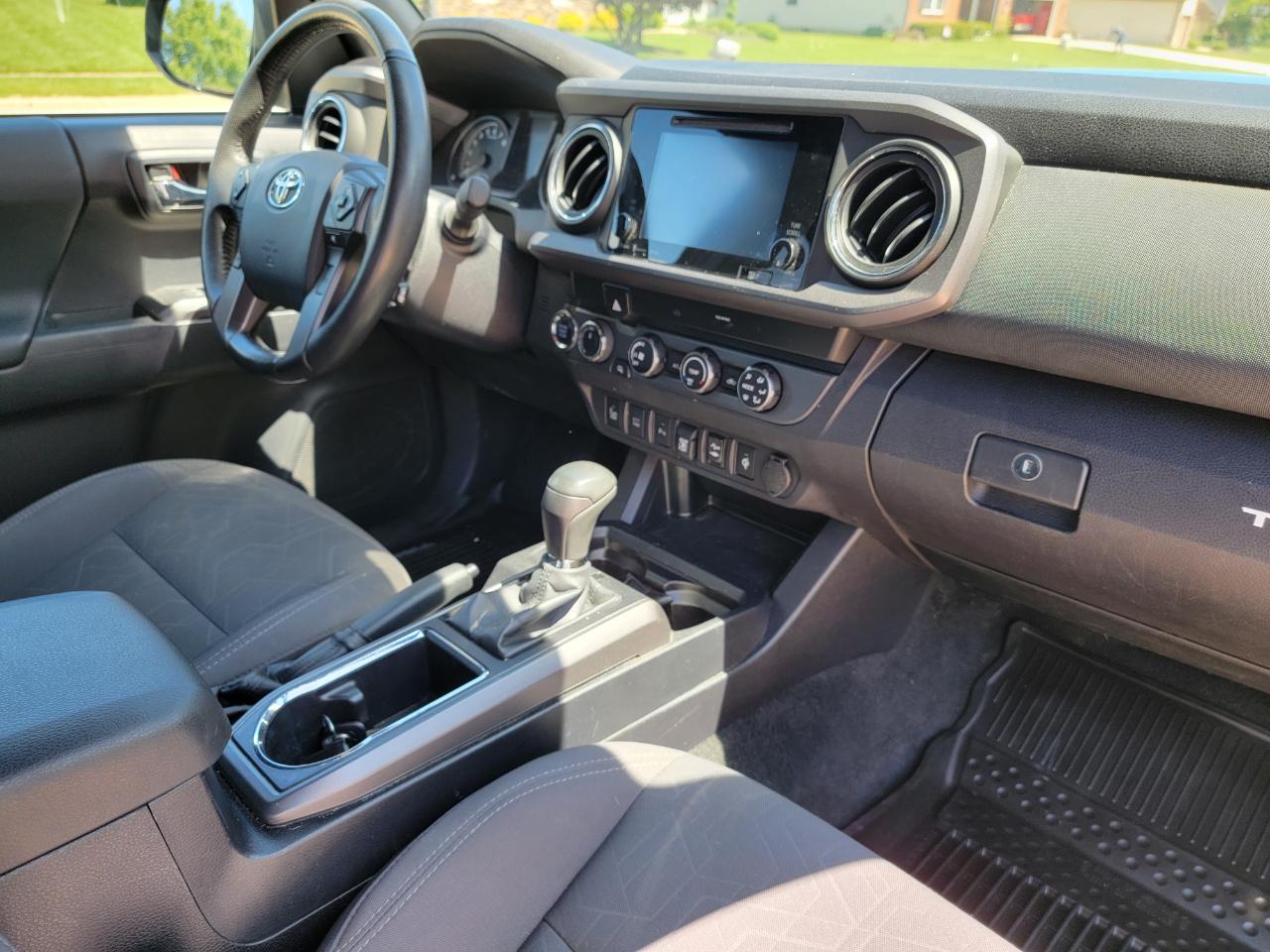 Toyota Tacoma 4WD TRD Sport Double Cab 5' Bed V6 AT (Natl) 2019