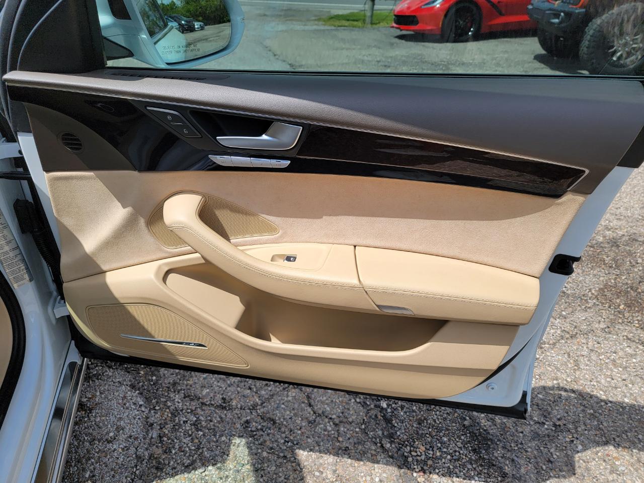 Audi A8 L 4dr Sdn 2012