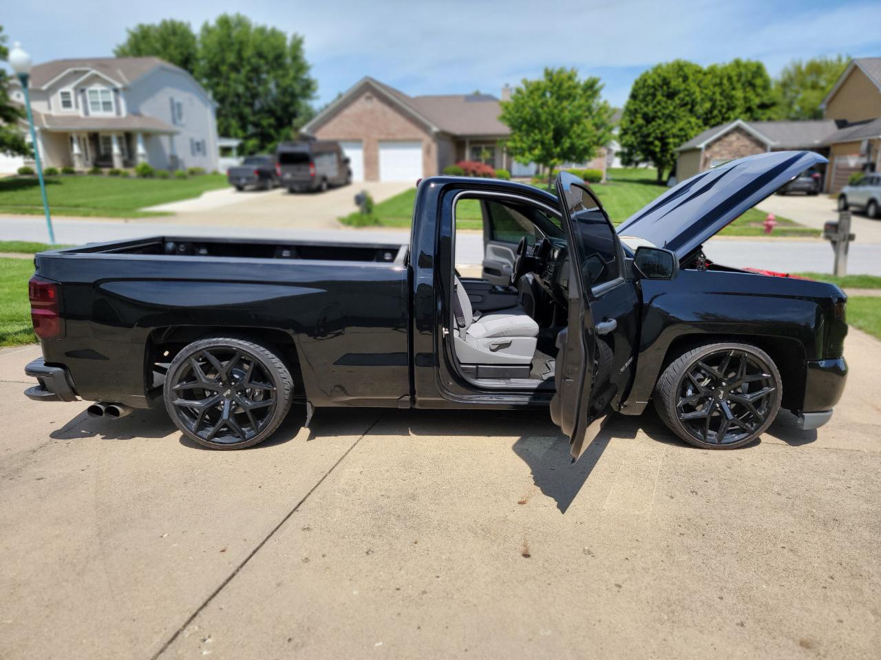 Chevrolet Silverado 1500 2WD Reg Cab 119.0" LS 2018