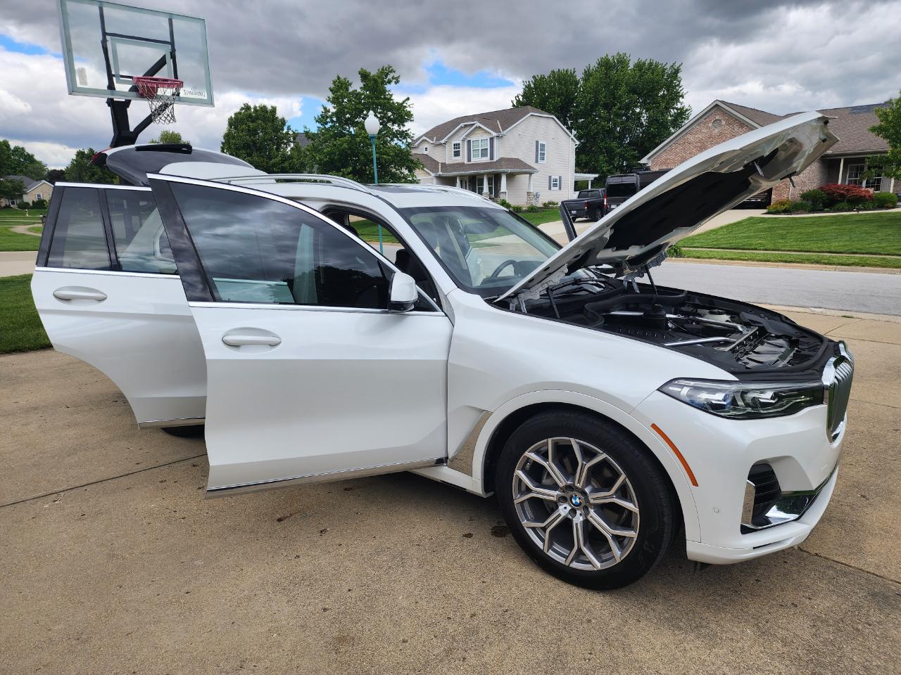BMW X7 xDrive40i Sports Activity Vehicle 2019