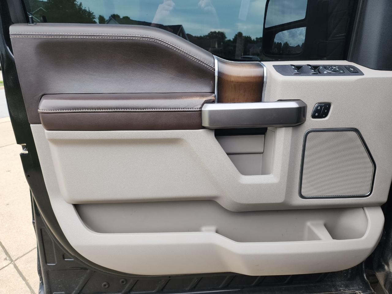 Ford Super Duty F-250 SRW Limited 4WD Crew Cab 6.75' Box 2018