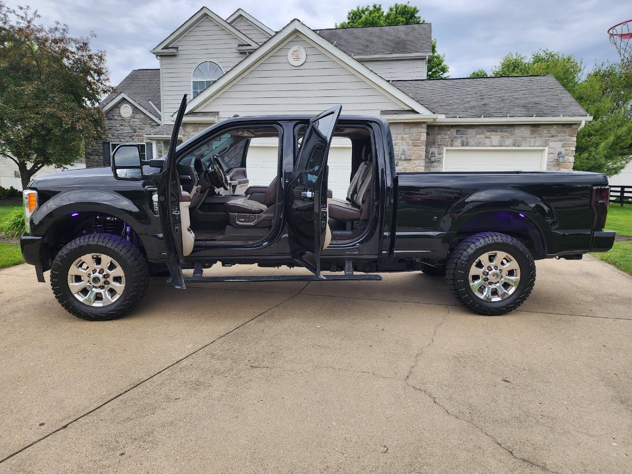 Ford Super Duty F-250 SRW Limited 4WD Crew Cab 6.75' Box 2018