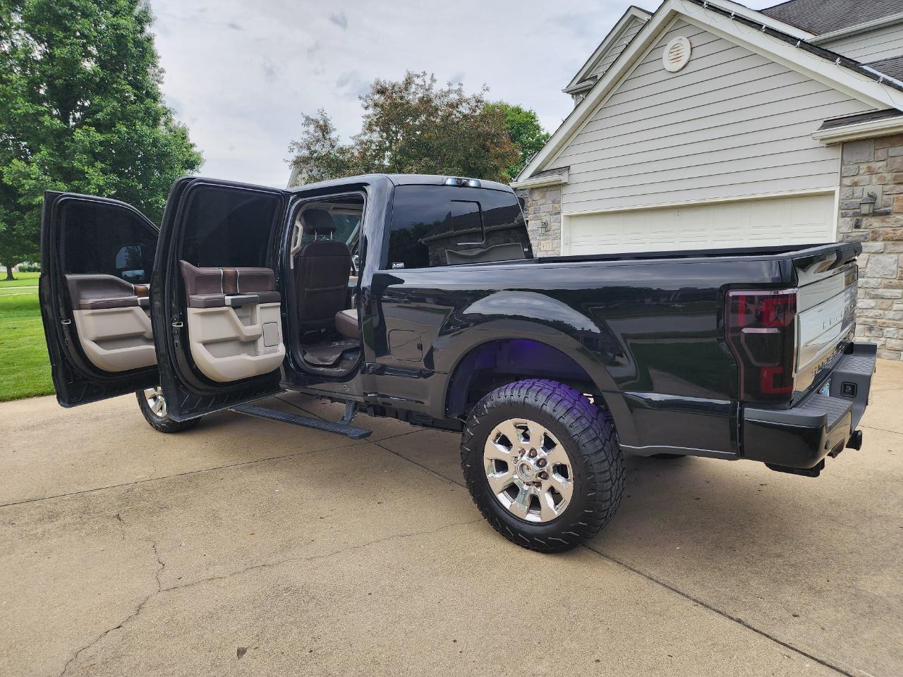 Ford Super Duty F-250 SRW Limited 4WD Crew Cab 6.75' Box 2018