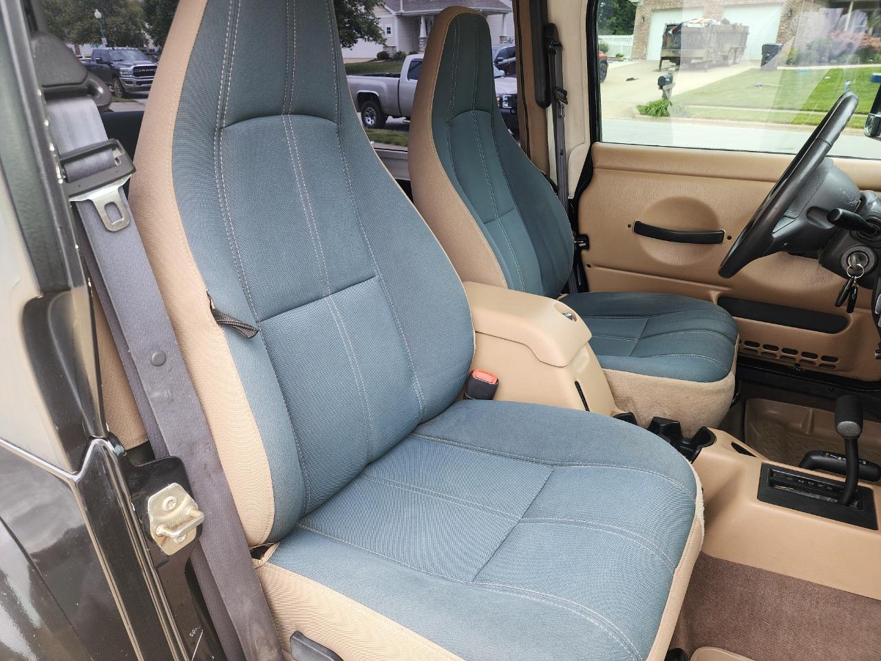 Jeep Wrangler 2dr Sahara 2001