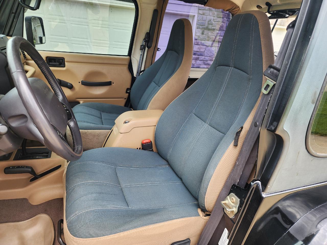 Jeep Wrangler 2dr Sahara 2001