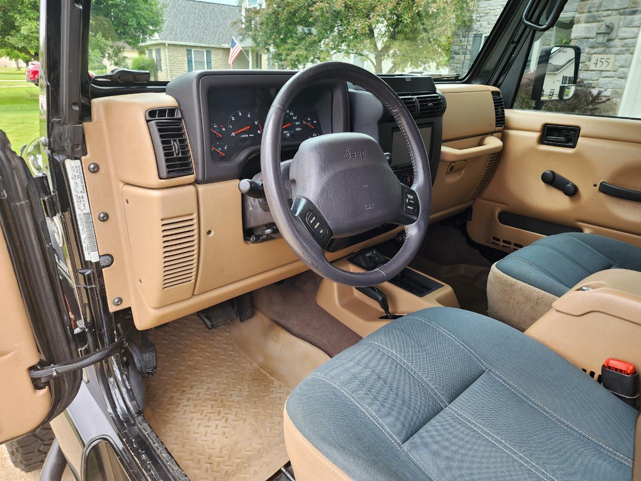 Jeep Wrangler 2dr Sahara 2001