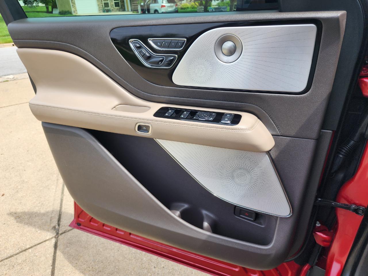 Lincoln Aviator Reserve AWD 2020