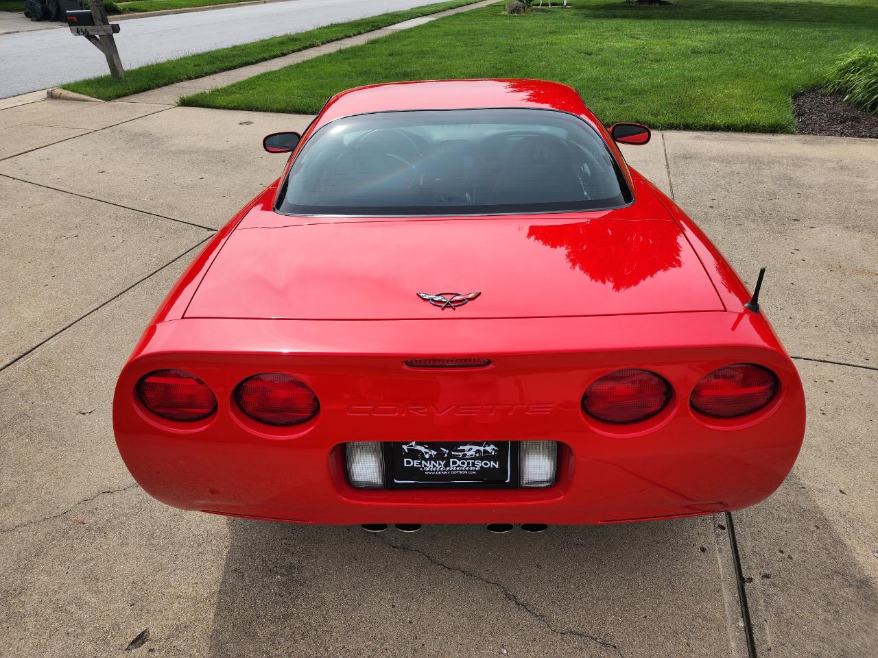 Chevrolet Corvette 2dr Z06 Hardtop 2001