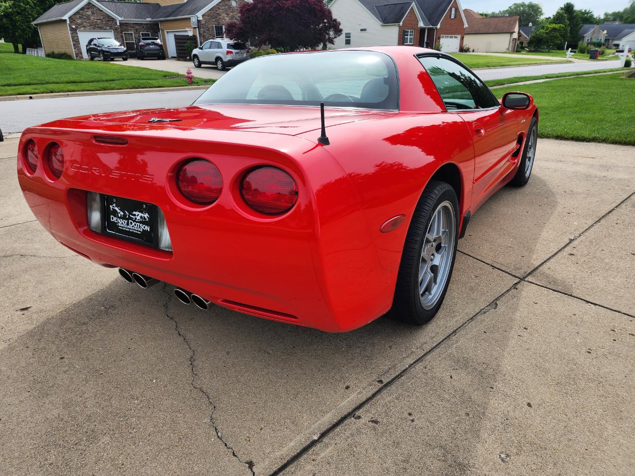 Chevrolet Corvette 2dr Z06 Hardtop 2001