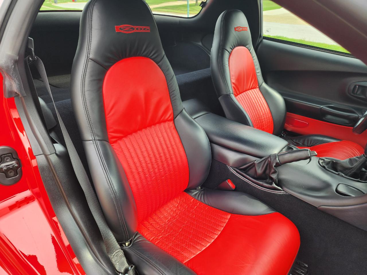 Chevrolet Corvette 2dr Z06 Hardtop 2001