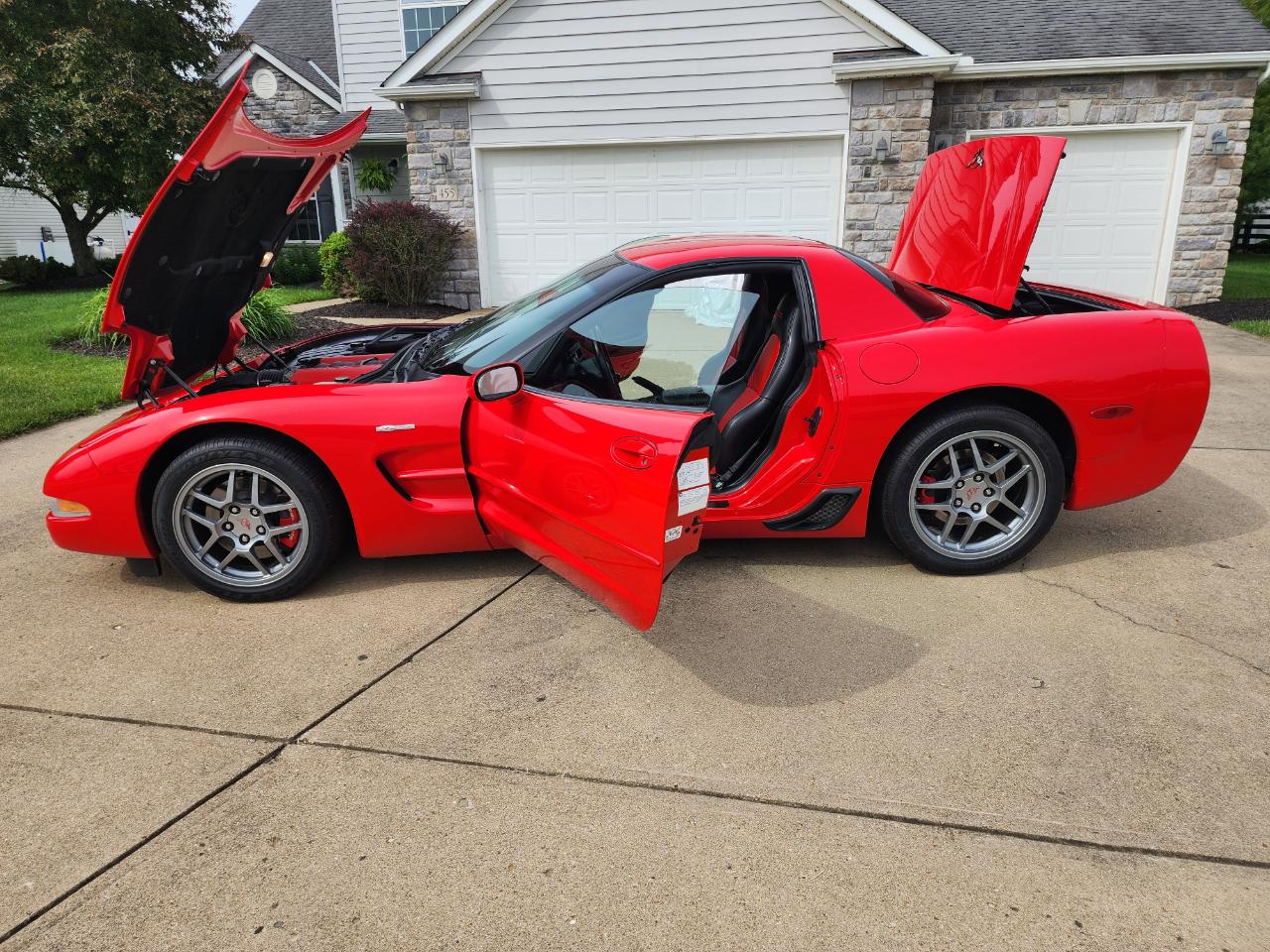 Chevrolet Corvette 2dr Z06 Hardtop 2001