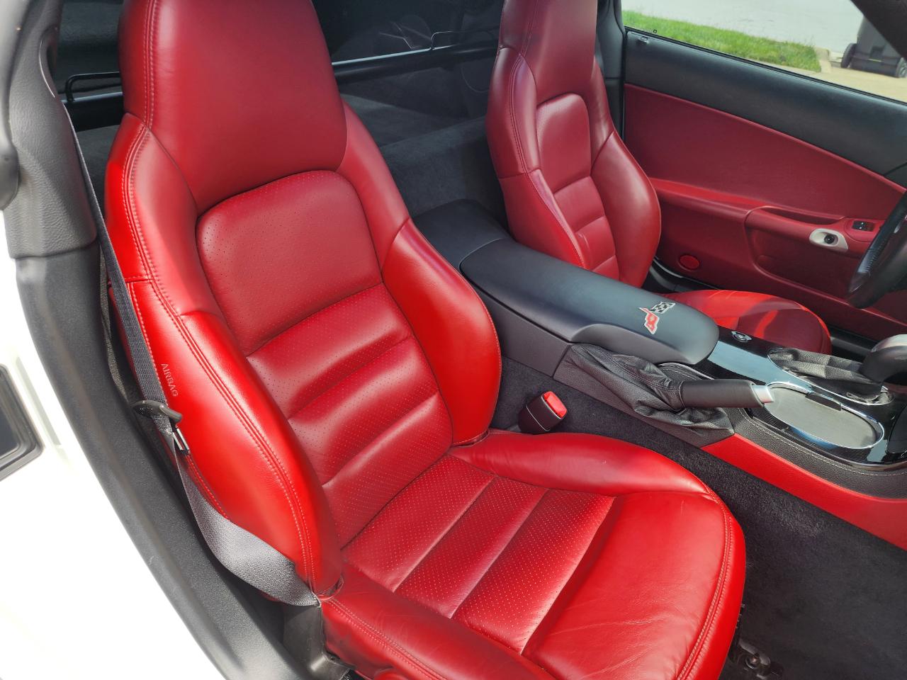 Chevrolet Corvette 2dr Cpe w/2LT 2009