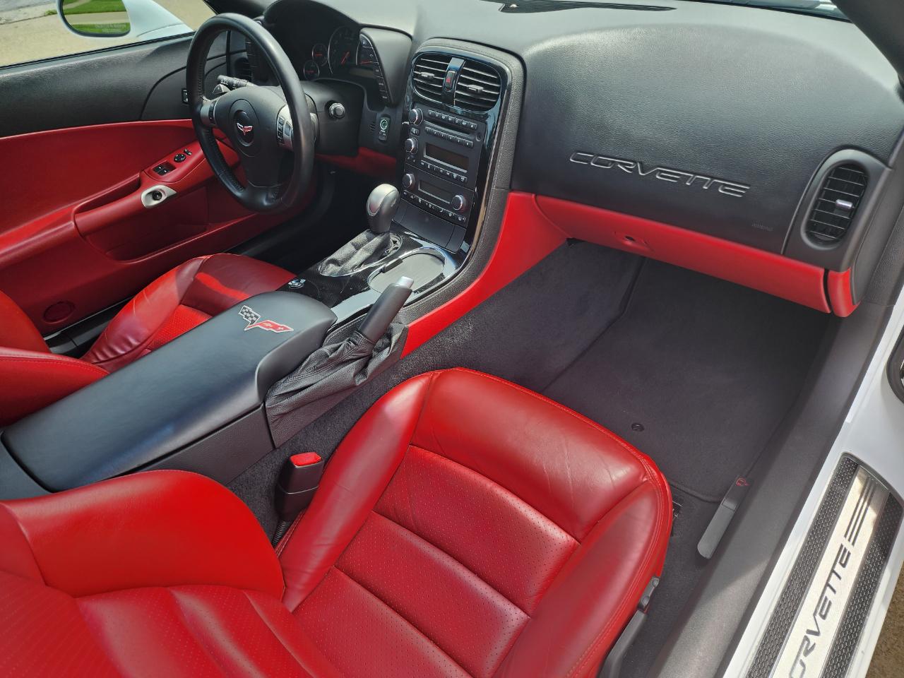 Chevrolet Corvette 2dr Cpe w/2LT 2009