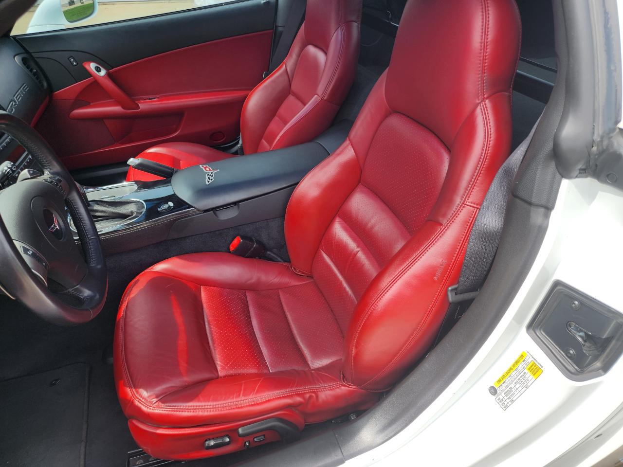 Chevrolet Corvette 2dr Cpe w/2LT 2009
