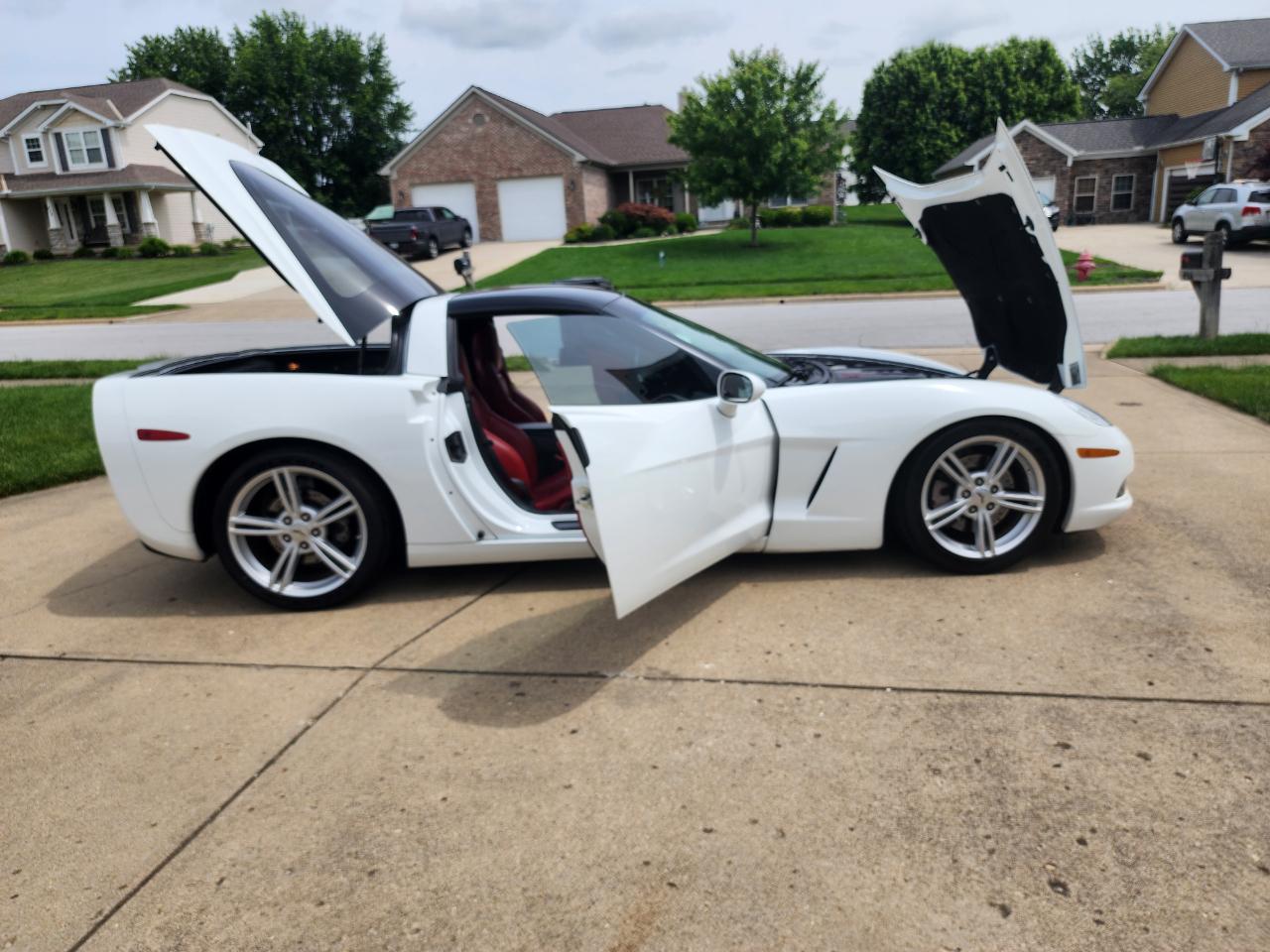 Chevrolet Corvette 2dr Cpe w/2LT 2009