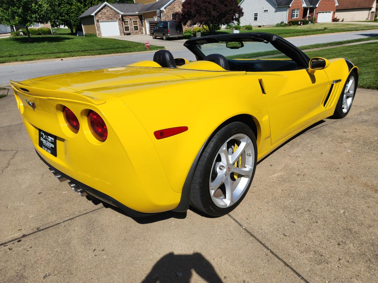 Chevrolet Corvette 2dr Conv Z16 Grand Sport w/1LT 2011