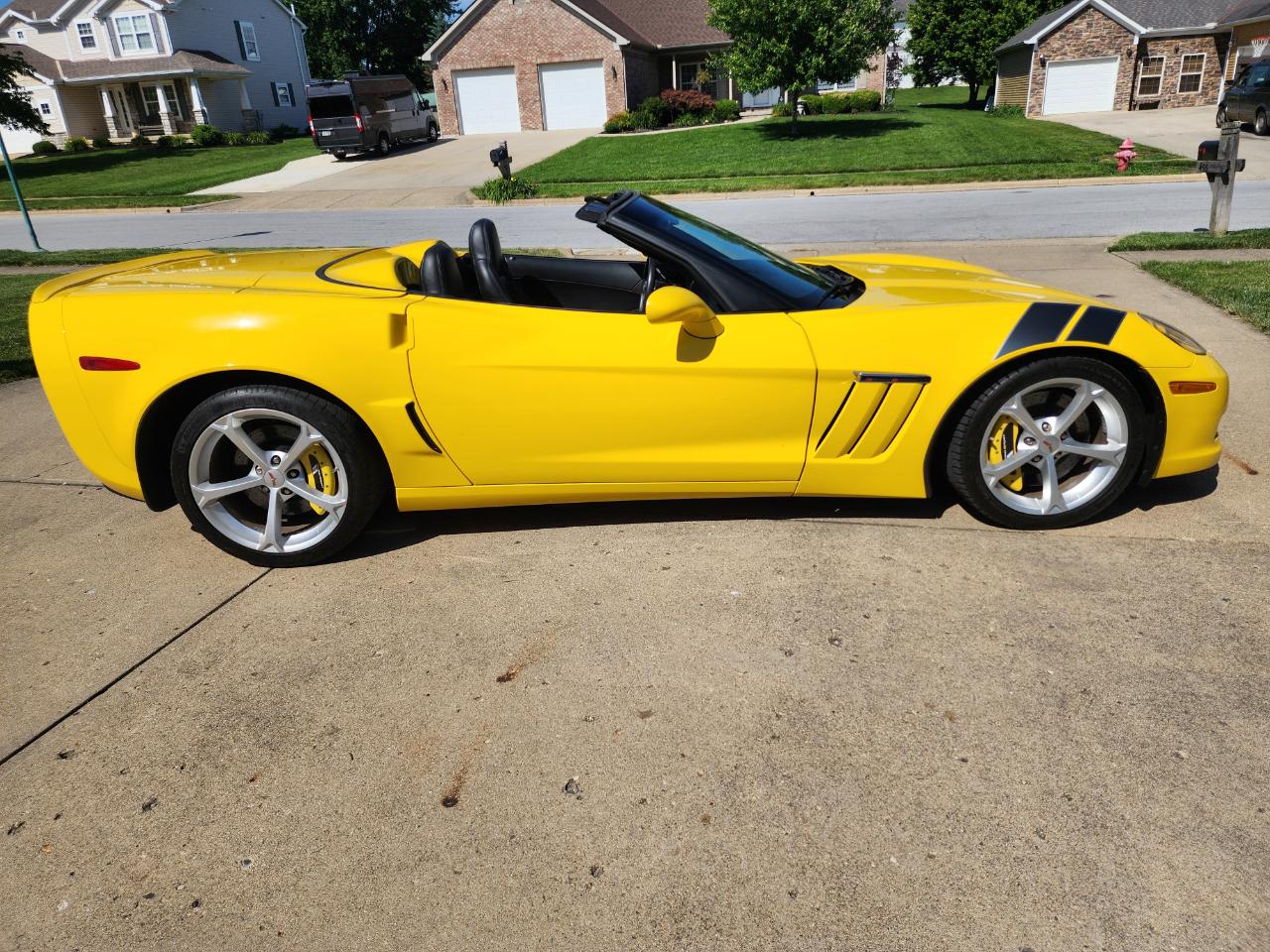 Chevrolet Corvette 2dr Conv Z16 Grand Sport w/1LT 2011