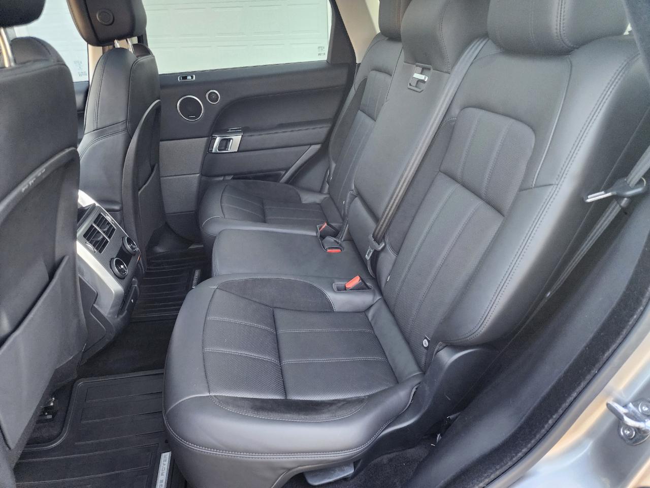 Land Rover Range Rover Sport Turbo i6 MHEV HST 2021
