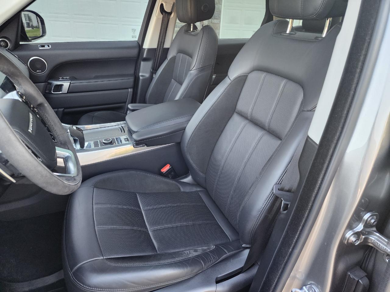 Land Rover Range Rover Sport Turbo i6 MHEV HST 2021