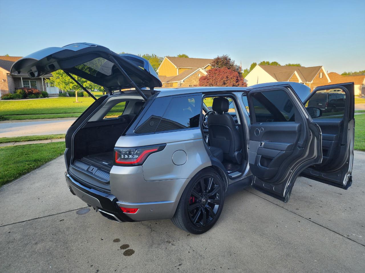 Land Rover Range Rover Sport Turbo i6 MHEV HST 2021