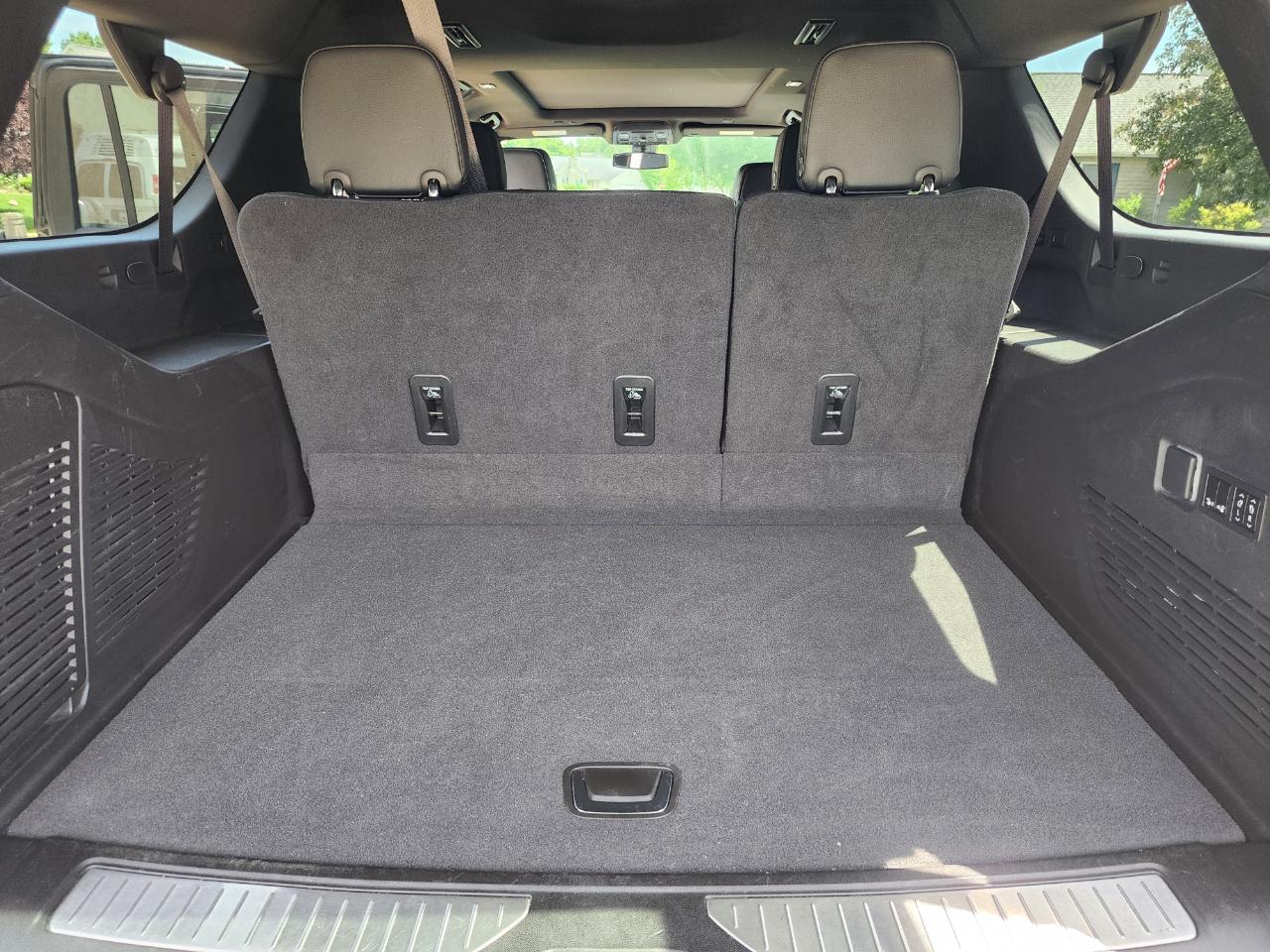 GMC Yukon XL 4WD 4dr Denali 2022