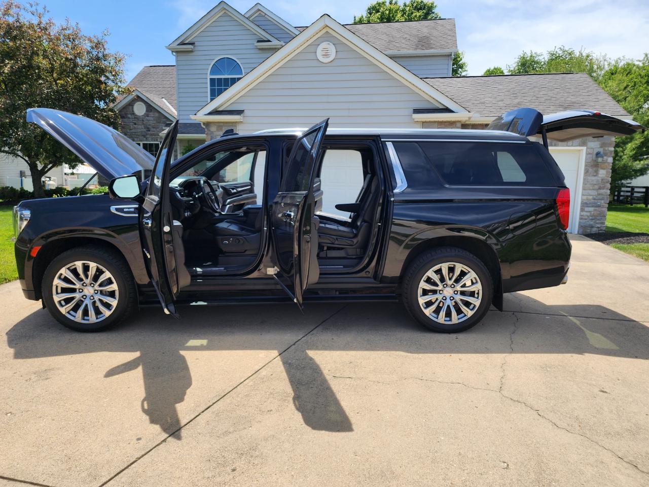 GMC Yukon XL 4WD 4dr Denali 2022