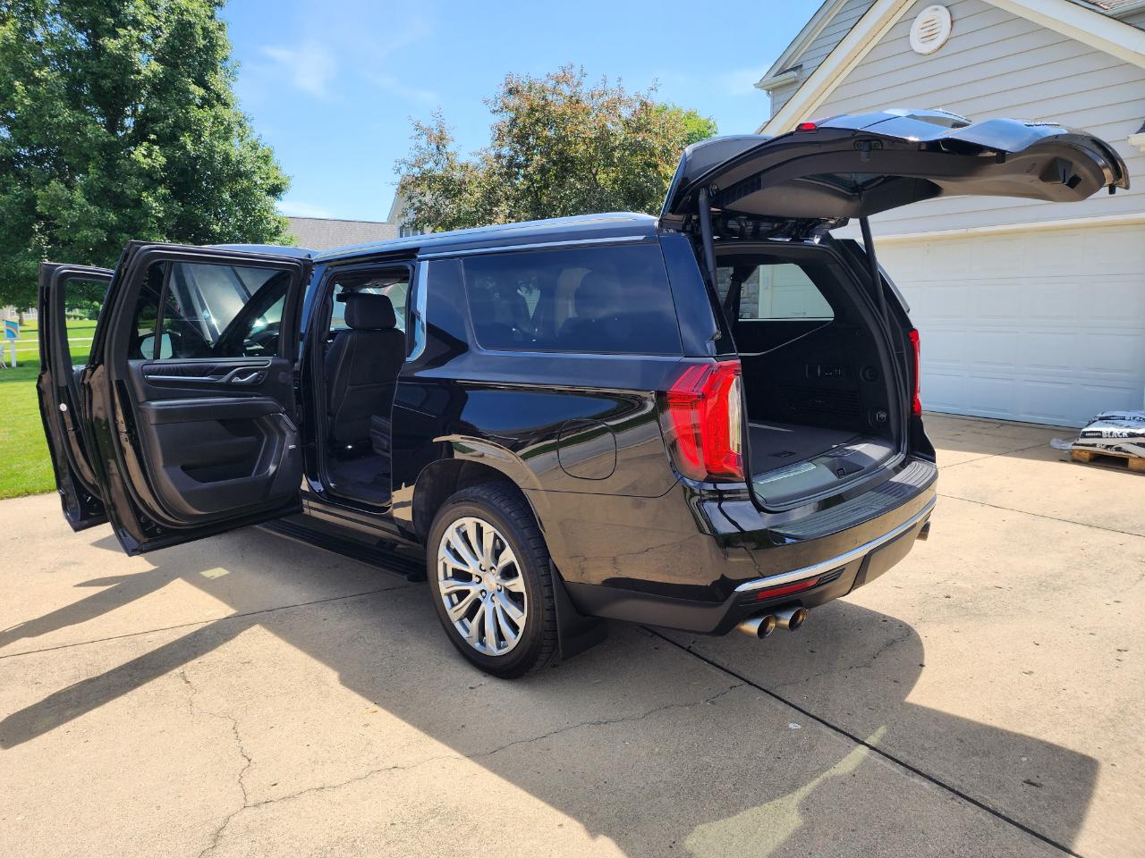 GMC Yukon XL 4WD 4dr Denali 2022