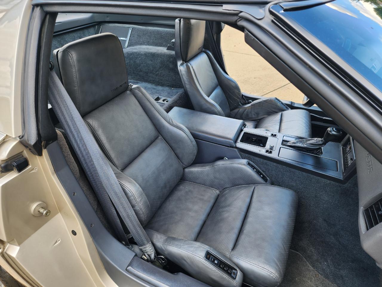 Chevrolet Corvette 2dr Hatchback 1987