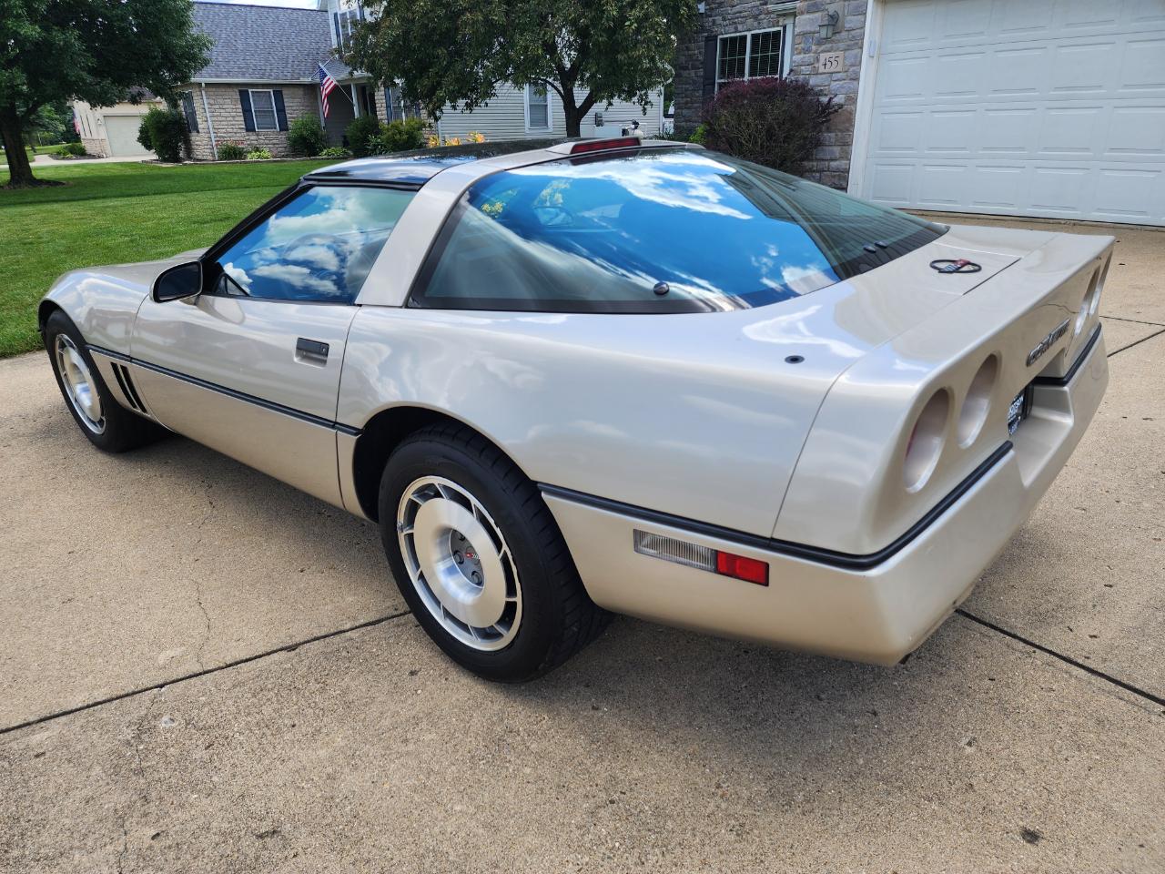 Chevrolet Corvette 2dr Hatchback 1987