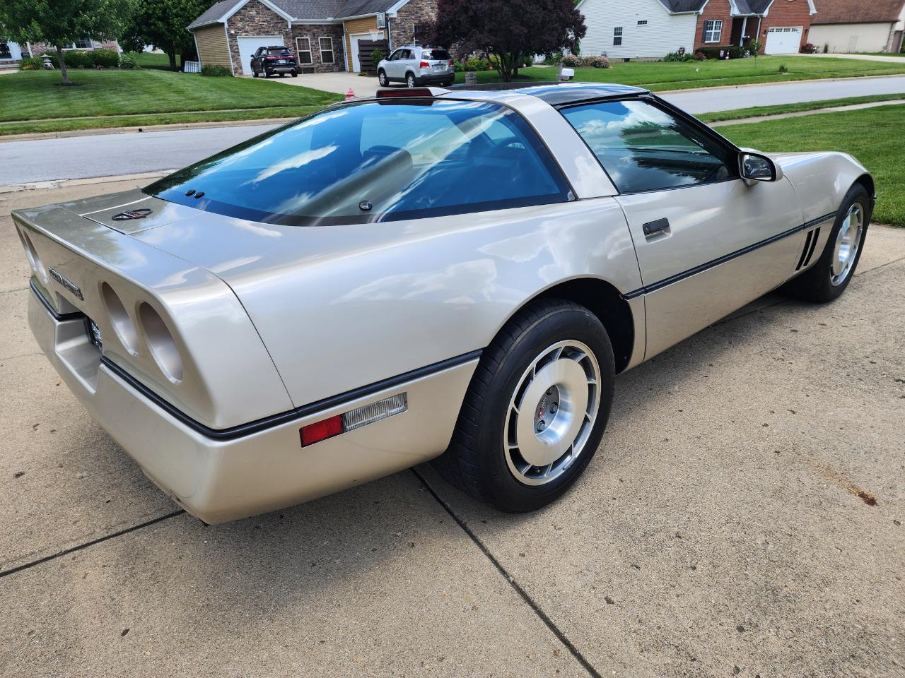 Chevrolet Corvette 2dr Hatchback 1987