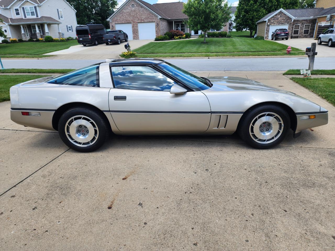Chevrolet Corvette 2dr Hatchback 1987