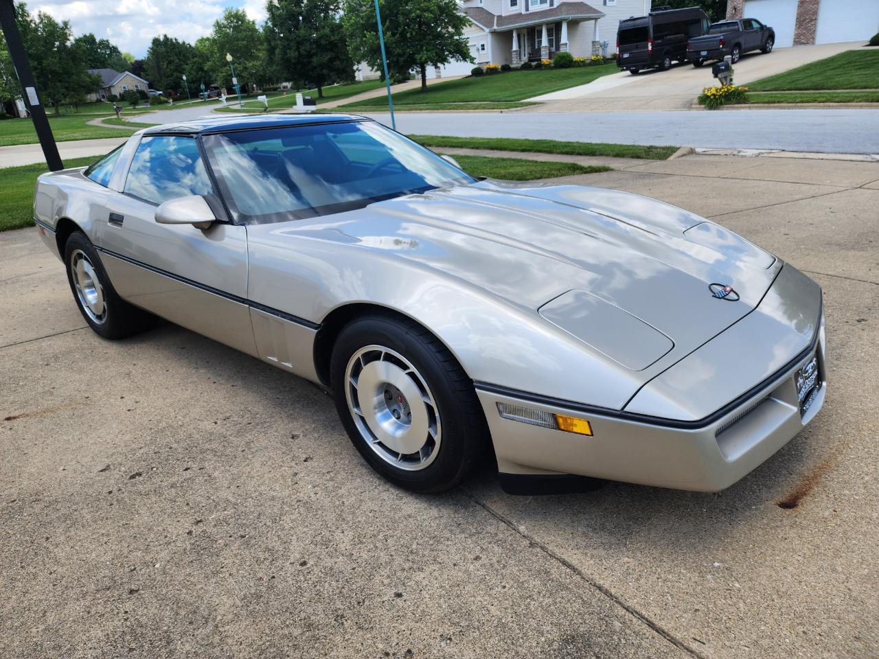 Chevrolet Corvette 2dr Hatchback 1987