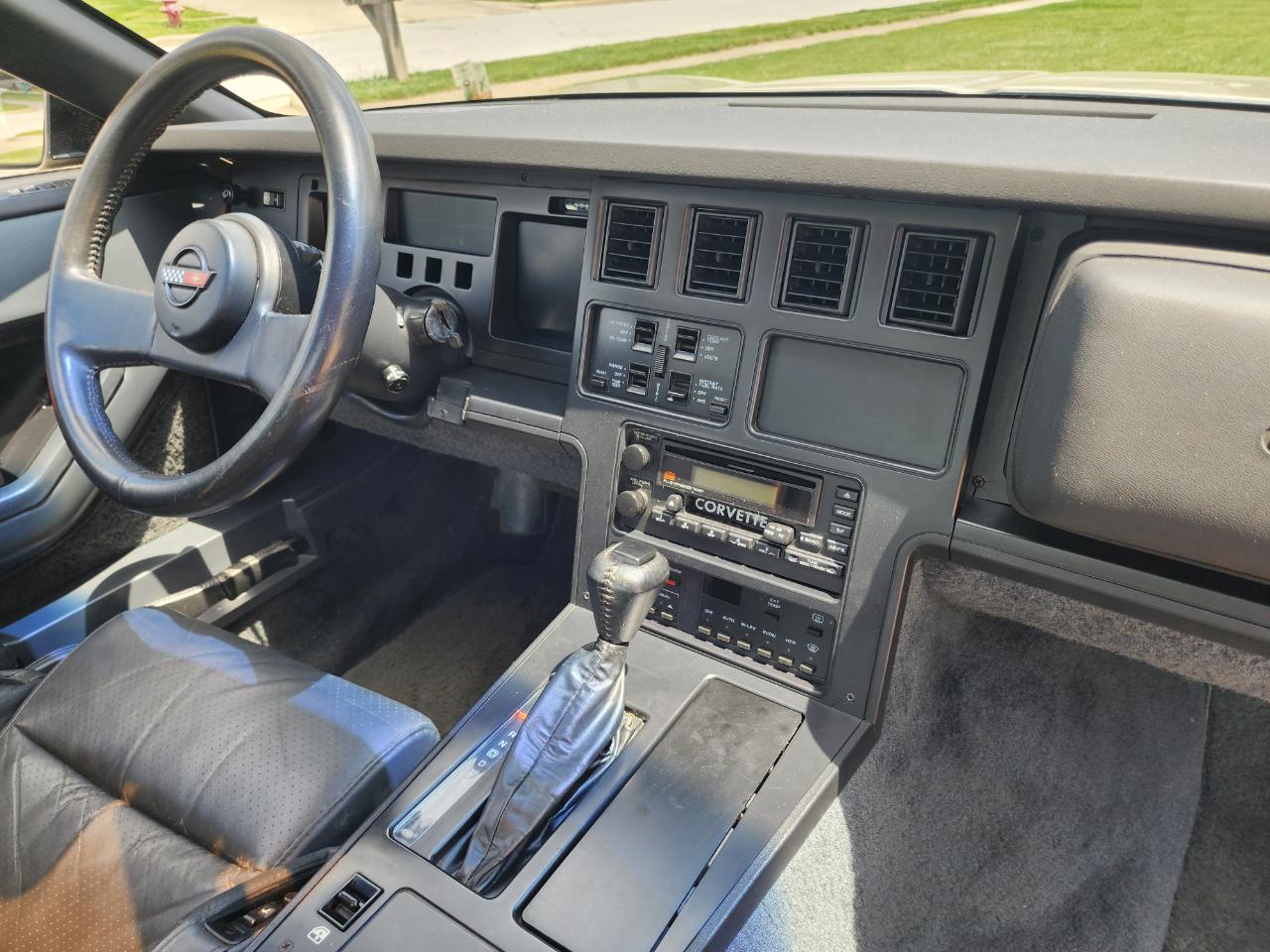 Chevrolet Corvette 2dr Hatchback 1987