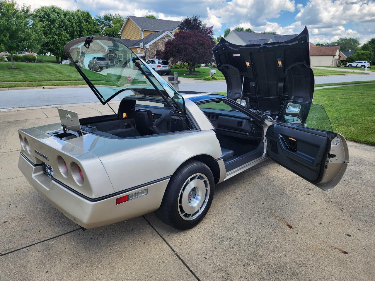 Chevrolet Corvette 2dr Hatchback 1987