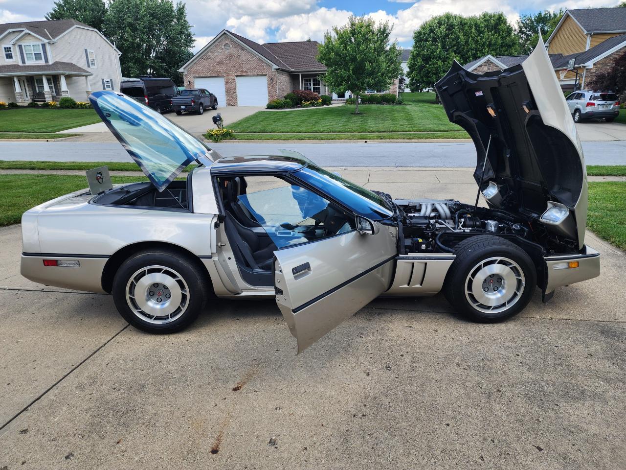 Chevrolet Corvette 2dr Hatchback 1987