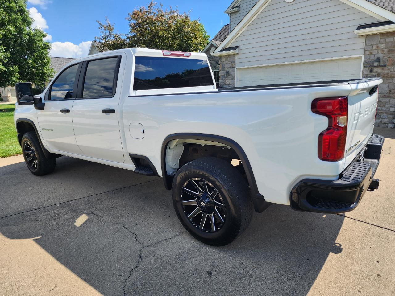 Chevrolet Silverado 2500HD 4WD Crew Cab 159" Custom 2024
