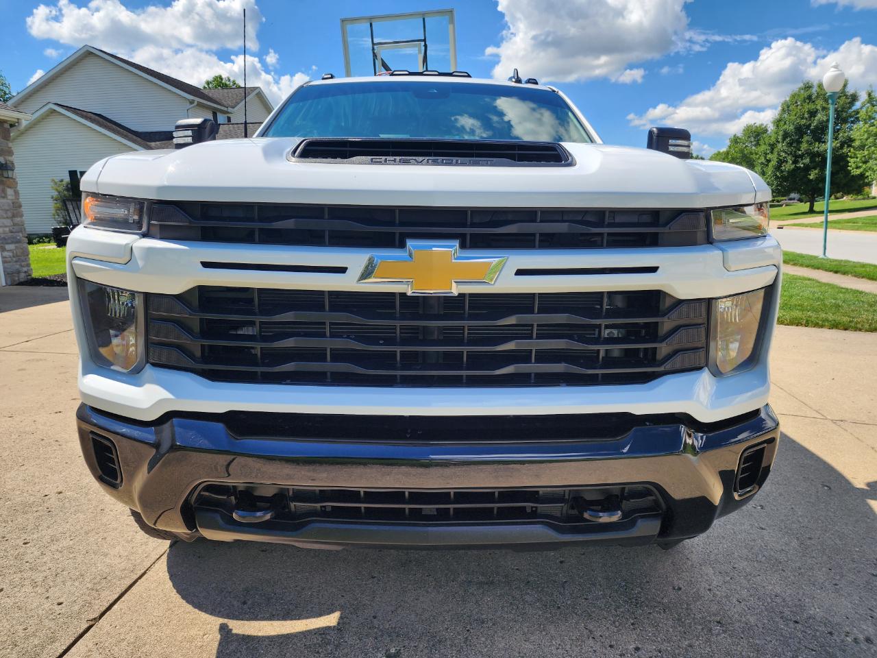 Chevrolet Silverado 2500HD 4WD Crew Cab 159" Custom 2024