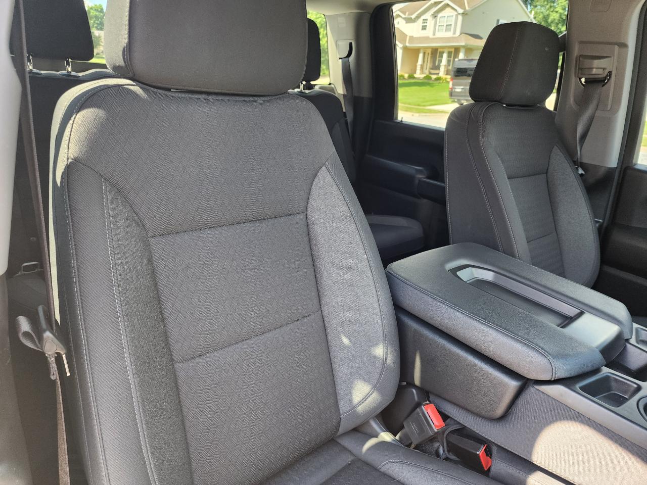Chevrolet Silverado 2500HD 4WD Crew Cab 159" Custom 2024