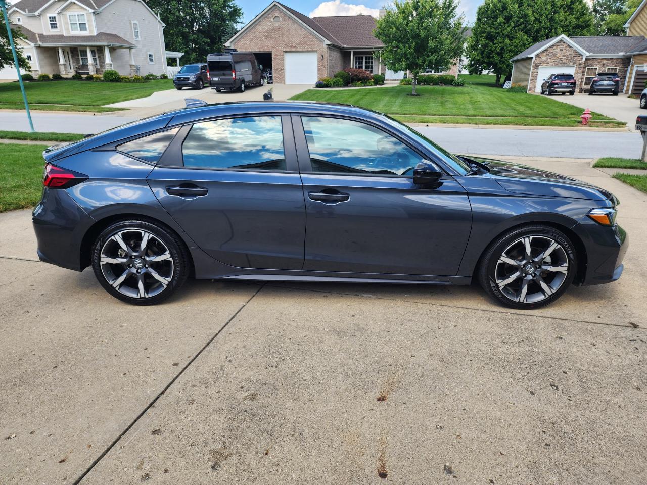 Honda Civic Hatchback Hybrid Sport Touring CVT 2025