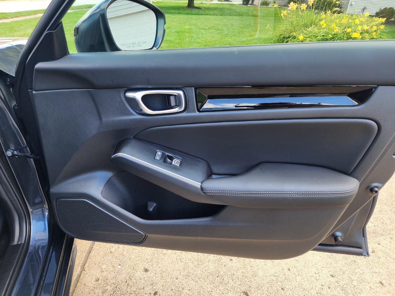 Honda Civic Hatchback Hybrid Sport Touring CVT 2025