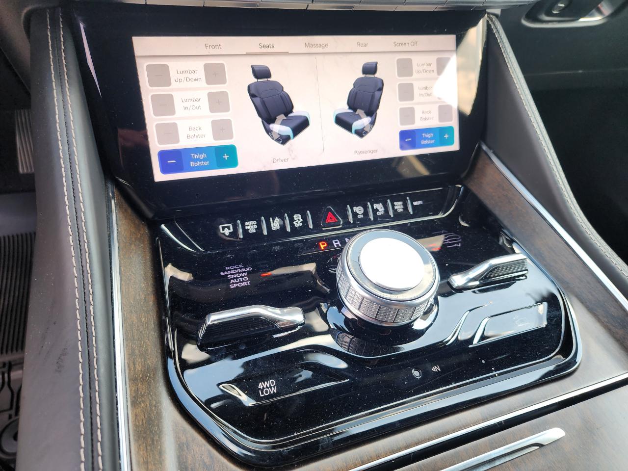 2022 Jeep Grand Wagoneer Series II - Photo 28