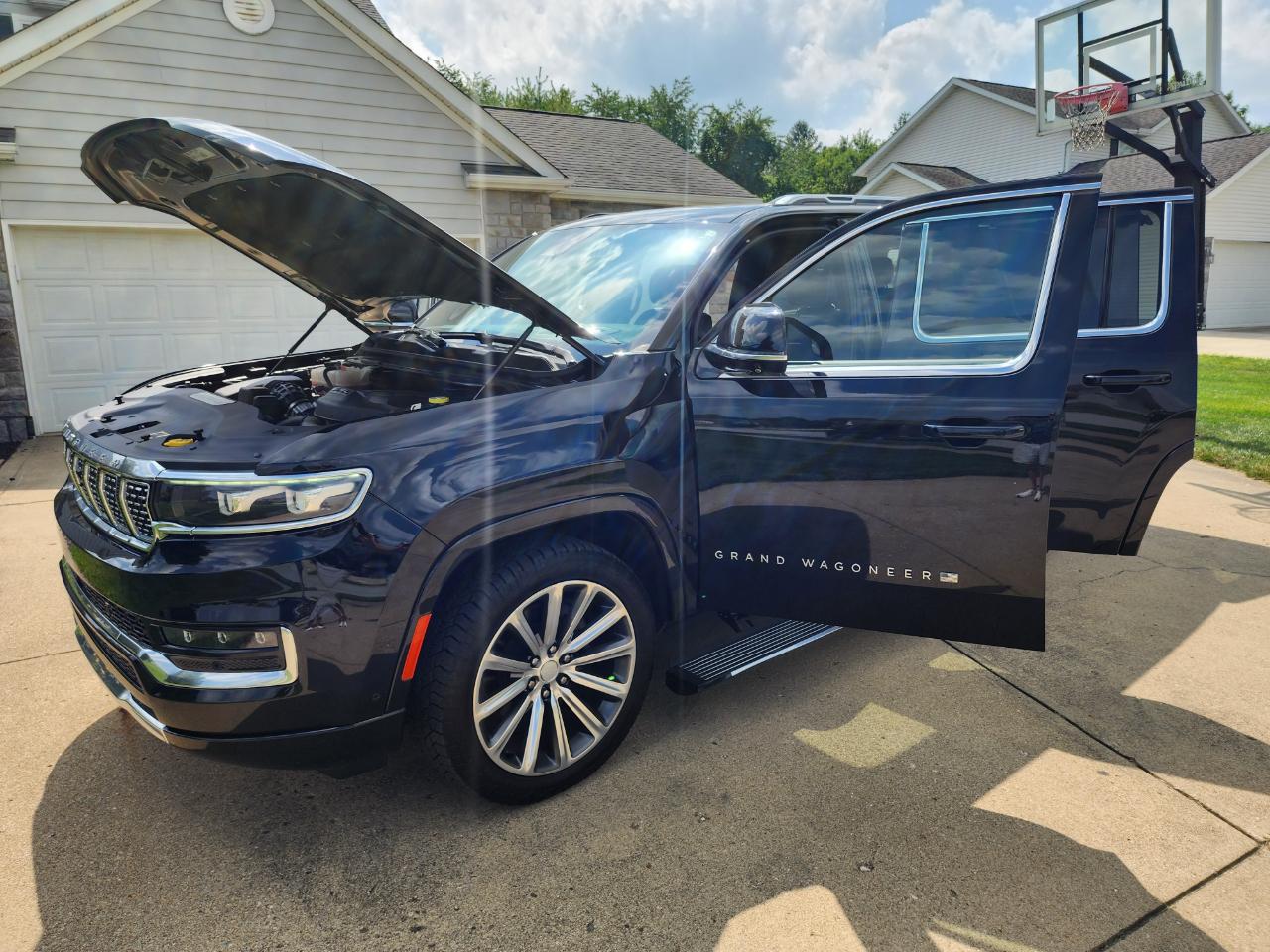 2022 Jeep Grand Wagoneer Series II - Photo 31