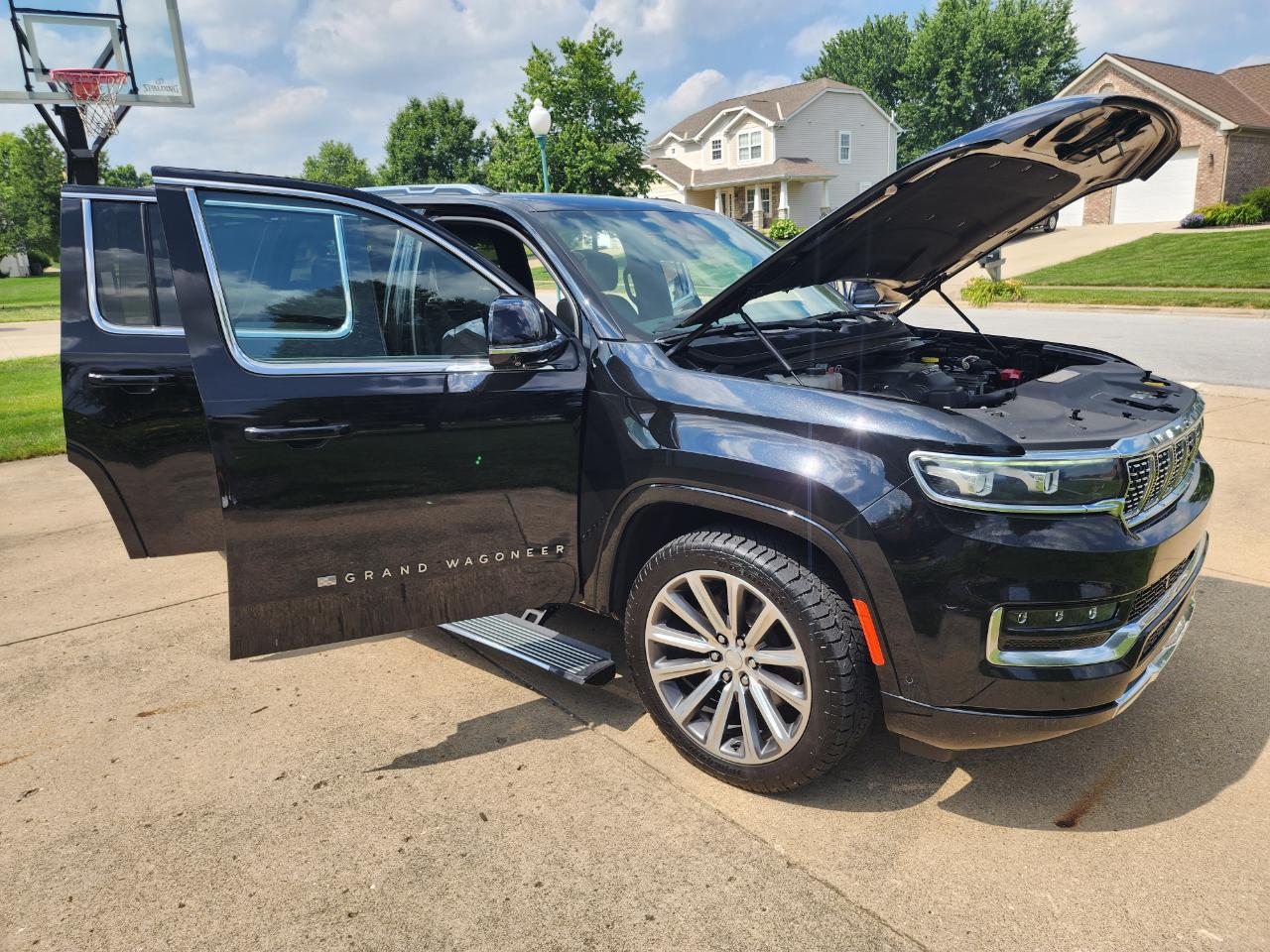 2022 Jeep Grand Wagoneer Series II - Photo 36