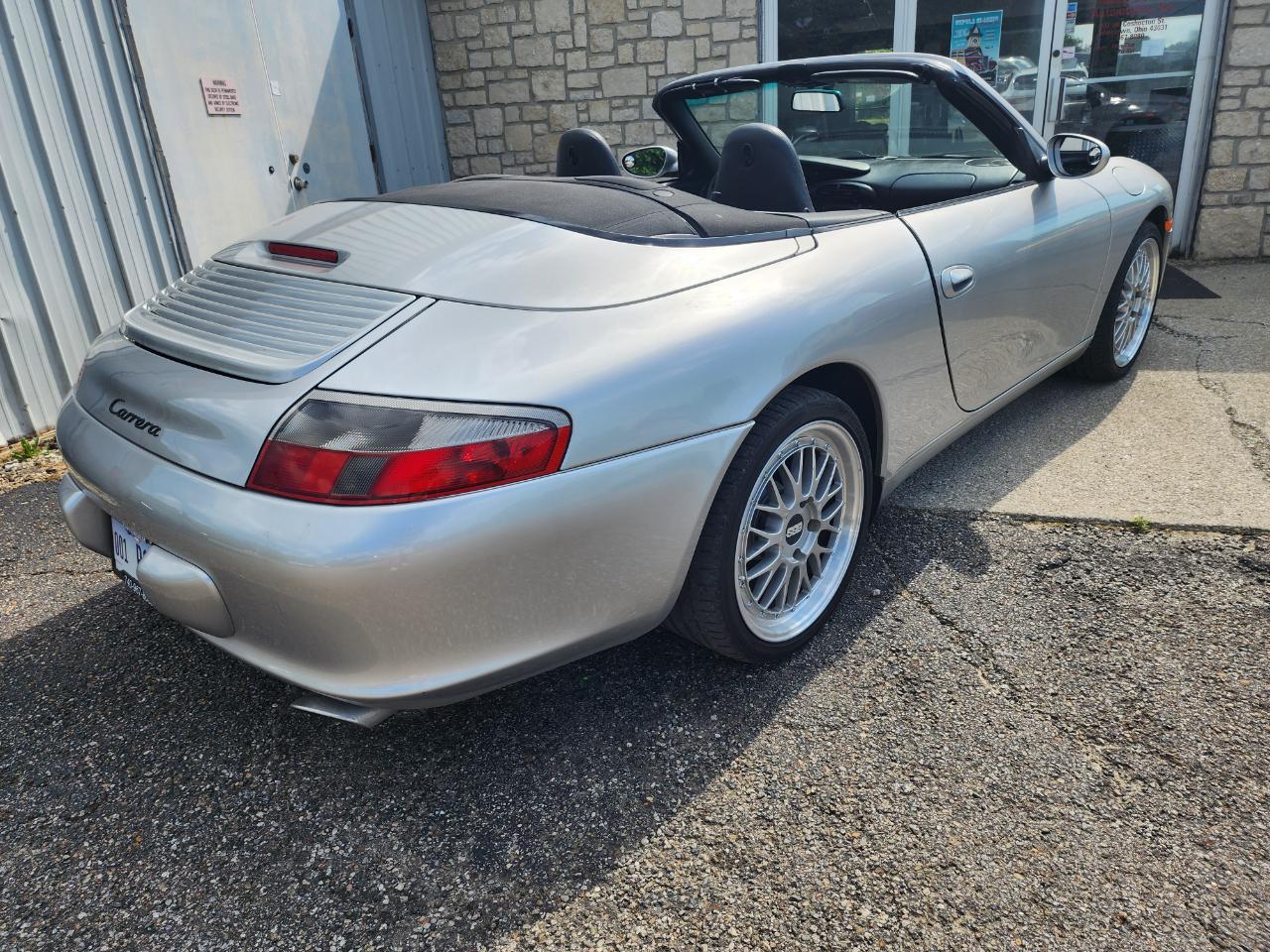 Porsche 911 Carrera 2dr Carrera Cabriolet Tiptronic 2003