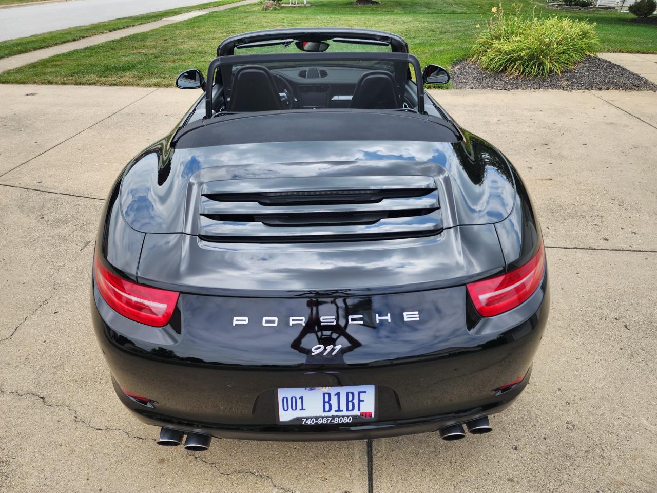 Porsche 911 2dr Cabriolet Carrera 2015