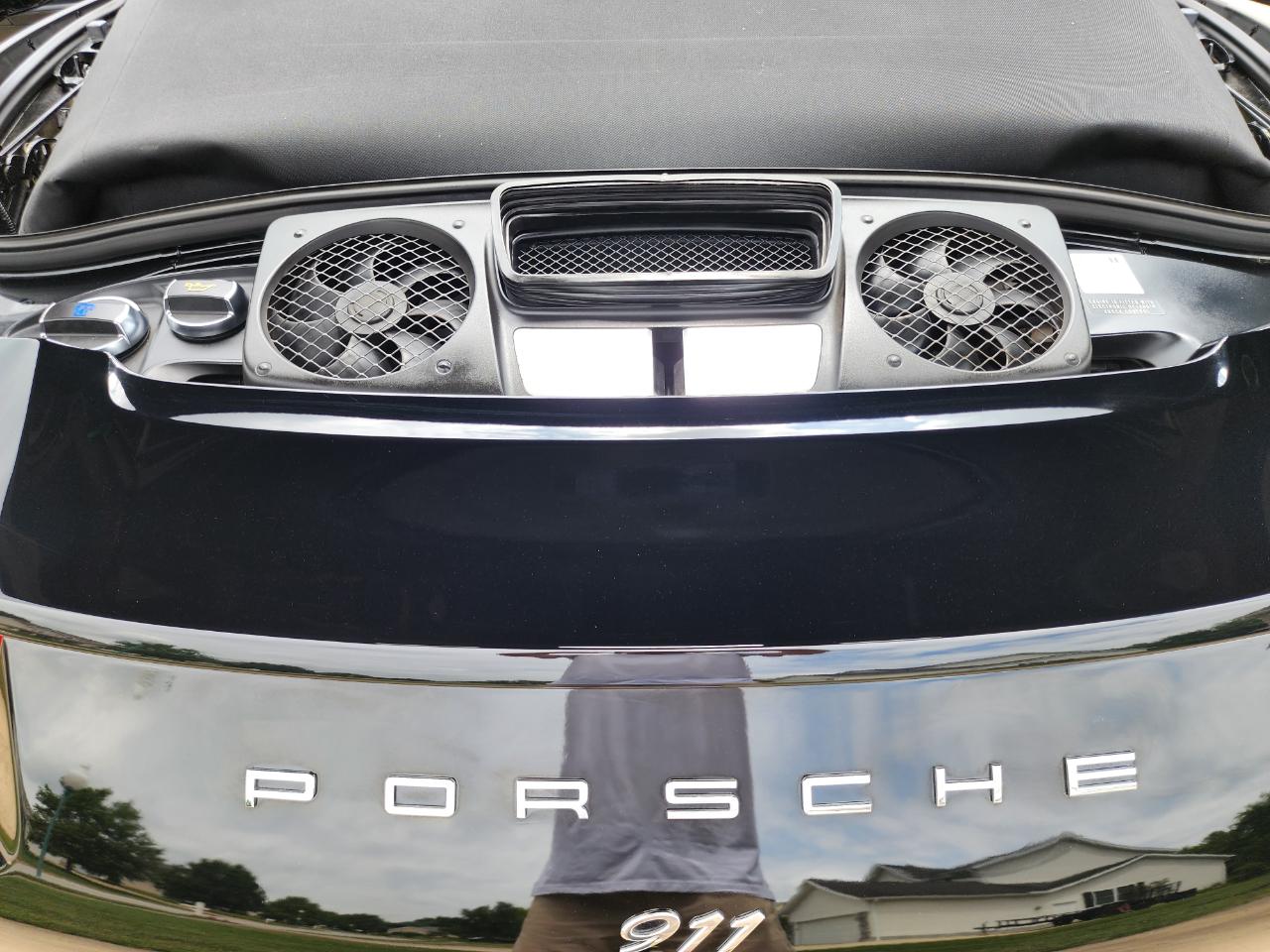 Porsche 911 2dr Cabriolet Carrera 2015