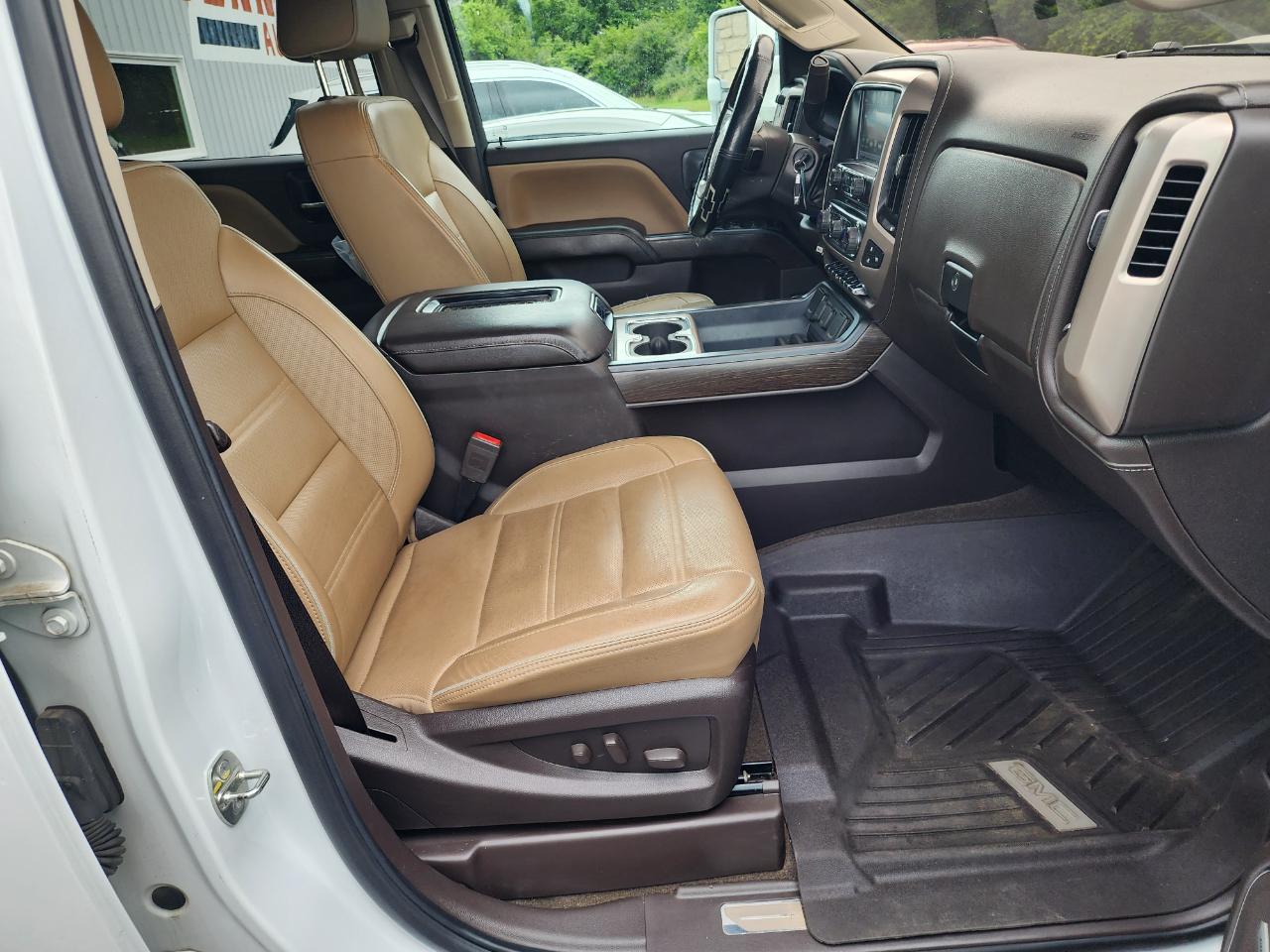 GMC Sierra 2500HD 4WD Crew Cab 153.7" Denali 2018
